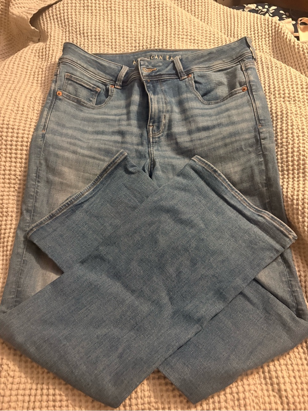 American Eagle Outfitters Light Blue Women’s Slim Straight Jeans